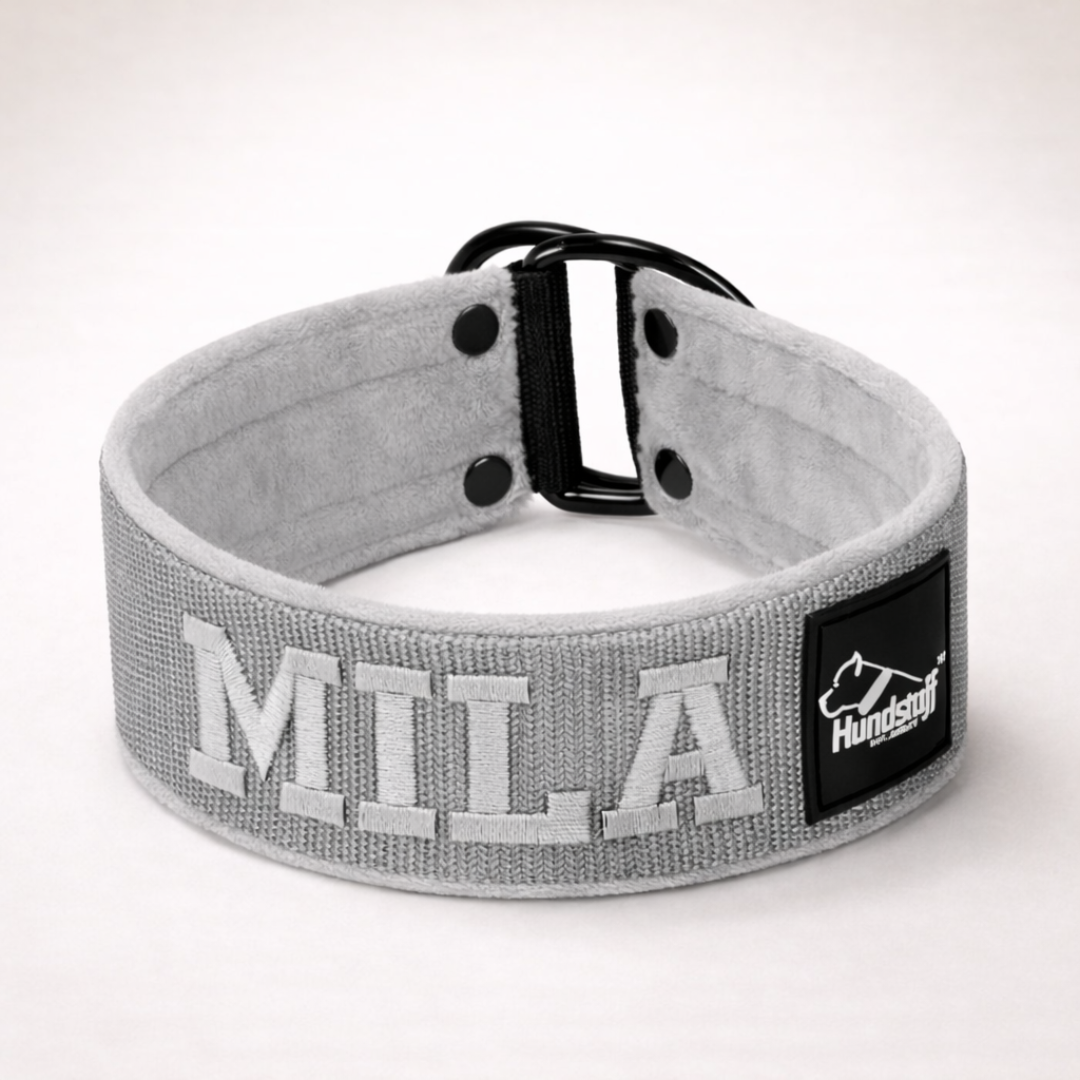 Collar planchado con nombre