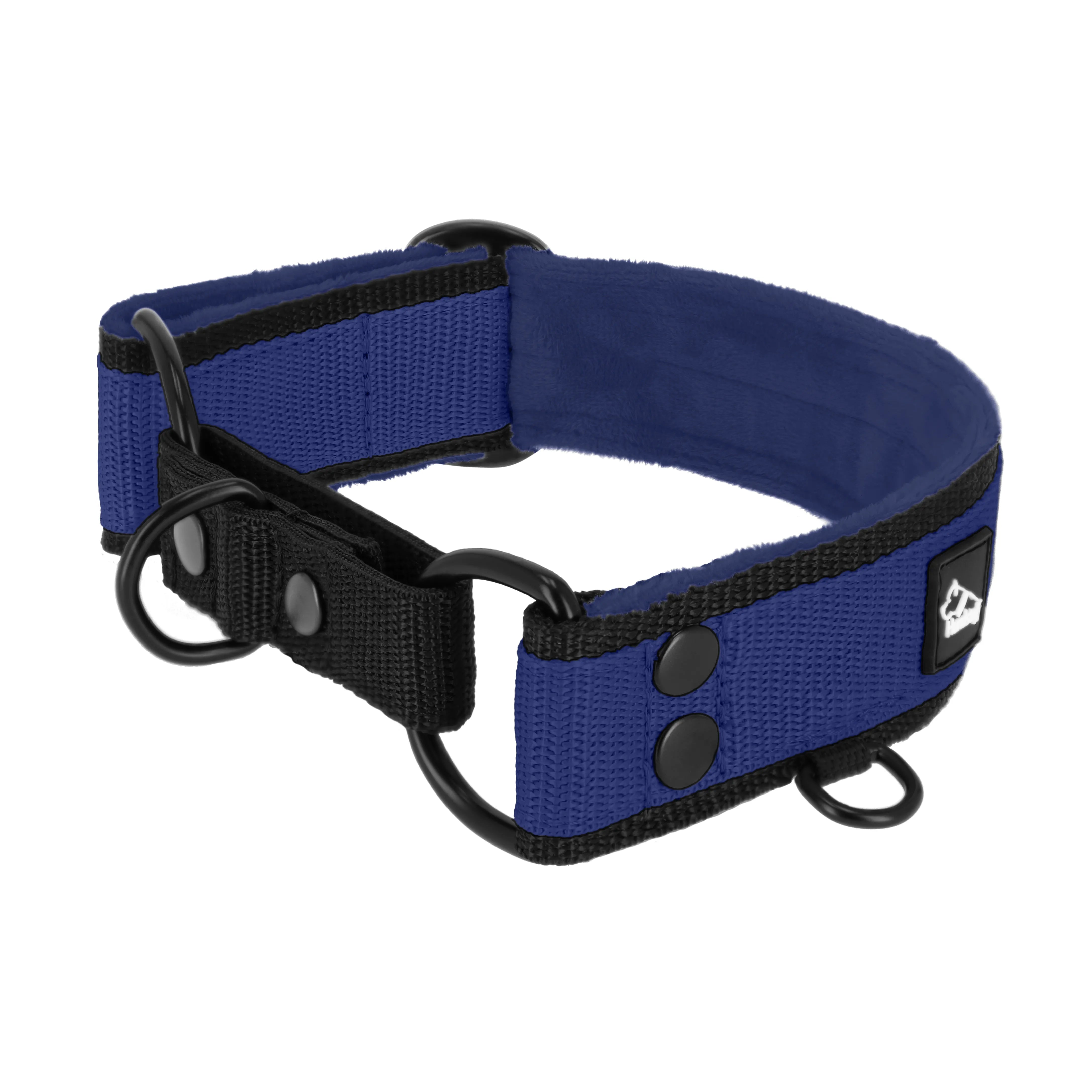 Martingale Black Edition Azul Marino - Cuello forrado de tablas medio planchado